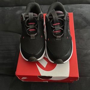 Boys nikes BRAND NEW